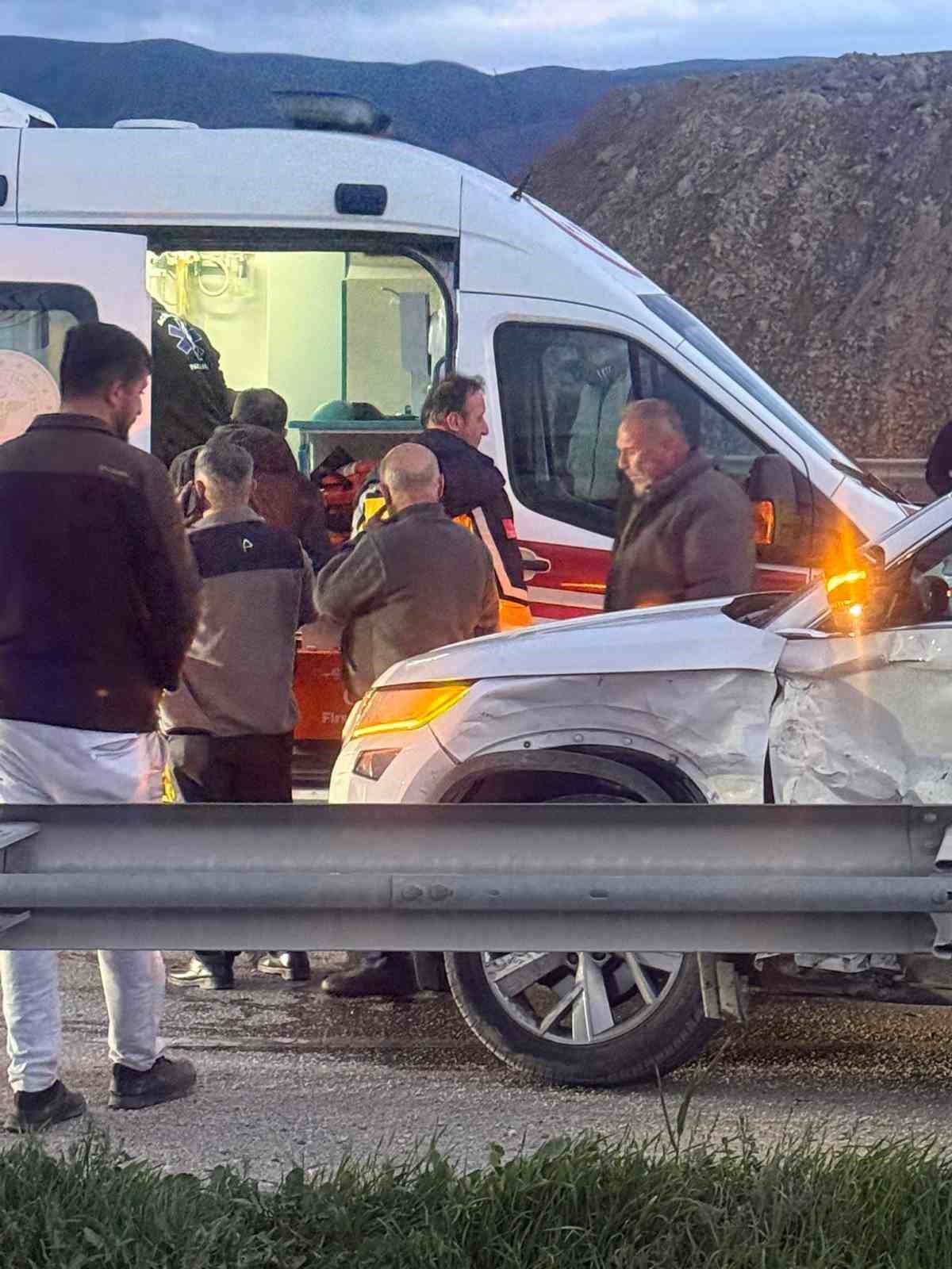 Kastamonu&rsquo;da cip ile otomobil &ccedil;arpıştı: 1 yaralı
