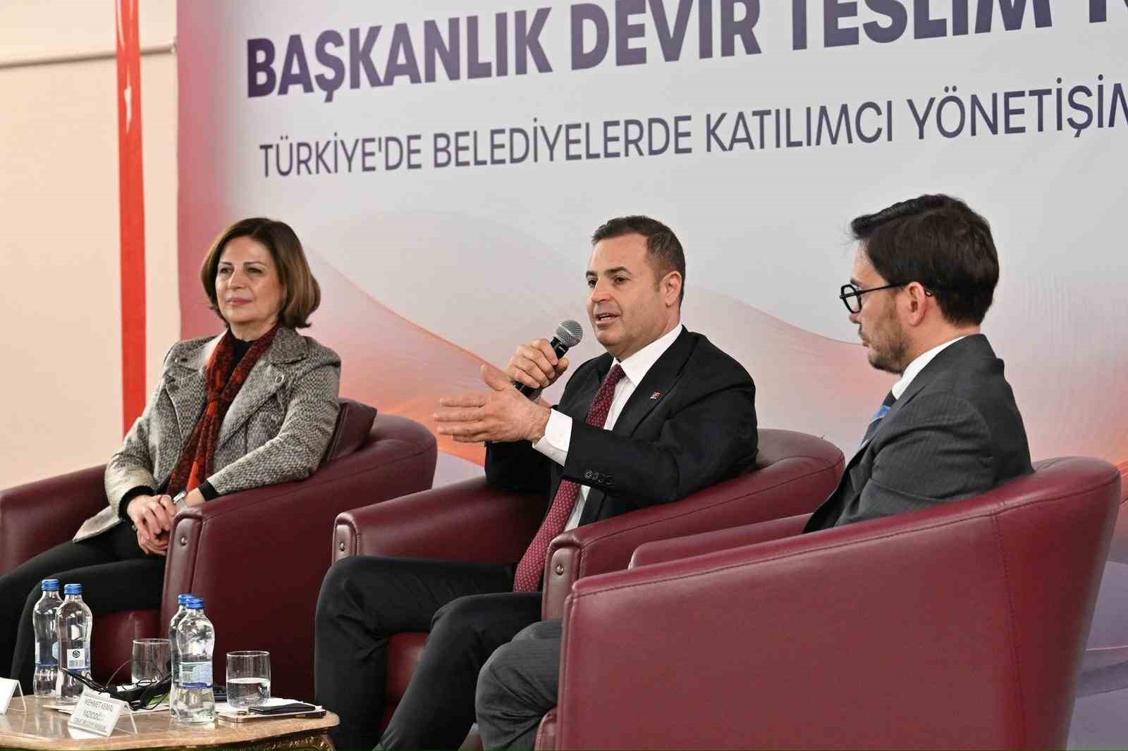Başkan Akın: "Kent konseyleri, demokrasinin yereldeki en g&uuml;&ccedil;l&uuml; temsilidir"
