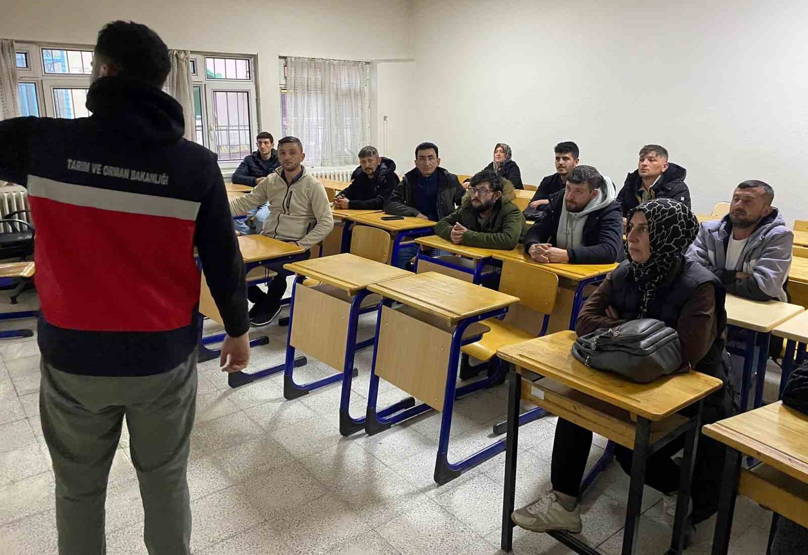 Emet&rsquo;te S&uuml;r&uuml; Y&ouml;netimi Kursu a&ccedil;ıldı
