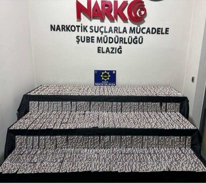 Elazığ’da bir şahsın çantasında yapılan aramada, 6 bin adet sentetik hap ele geçirildi