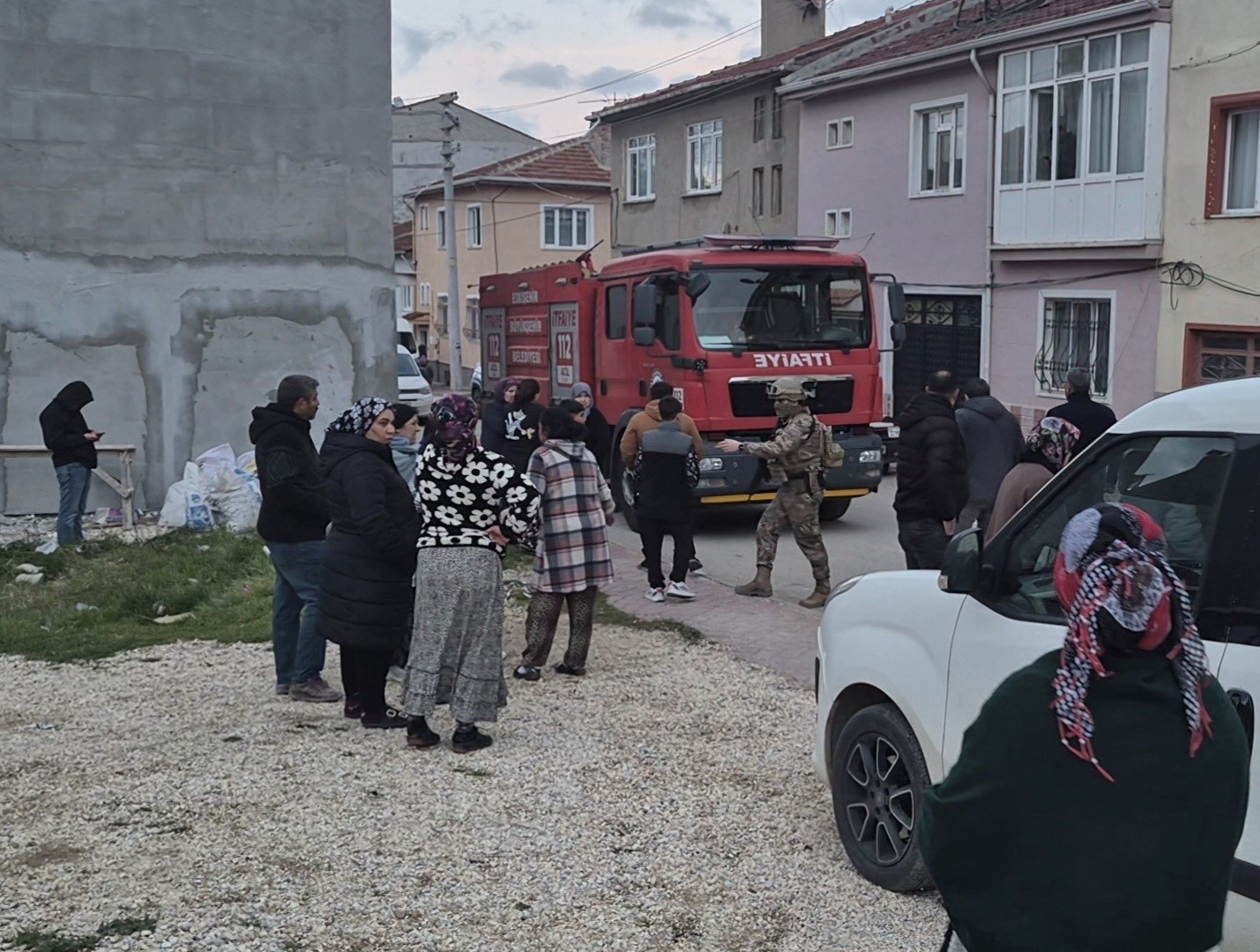 Alkollü genç ortalığı karıştırdı, Özel Harekat timleri devreye girdi