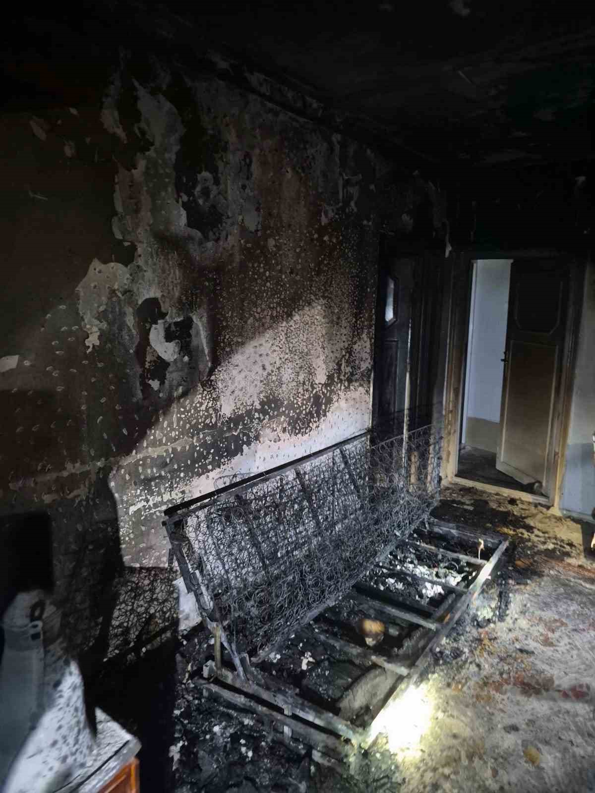 Van&rsquo;da ev yangını
