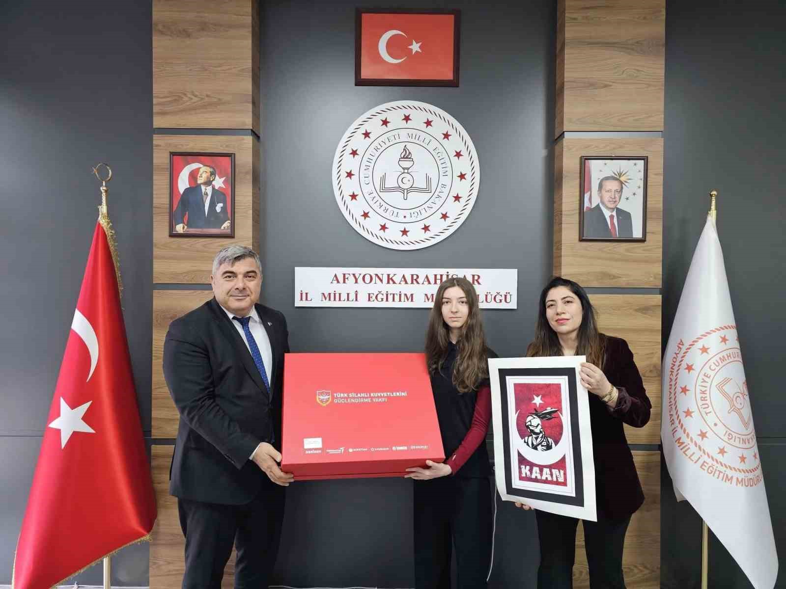 Savunmadan Sanata yarışmasında &ouml;d&uuml;ller sahiplerini buldu
