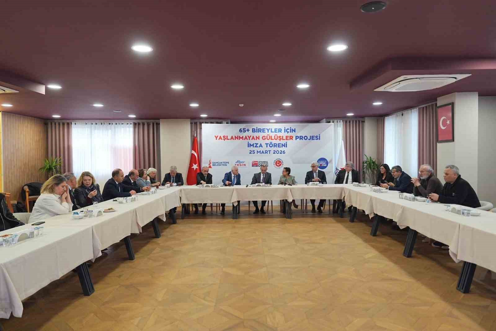 Sancaktepe&rsquo;de 65 yaş &uuml;st&uuml;ne "Yaşlanmayan G&uuml;l&uuml;şler" projesi hayata ge&ccedil;ti
