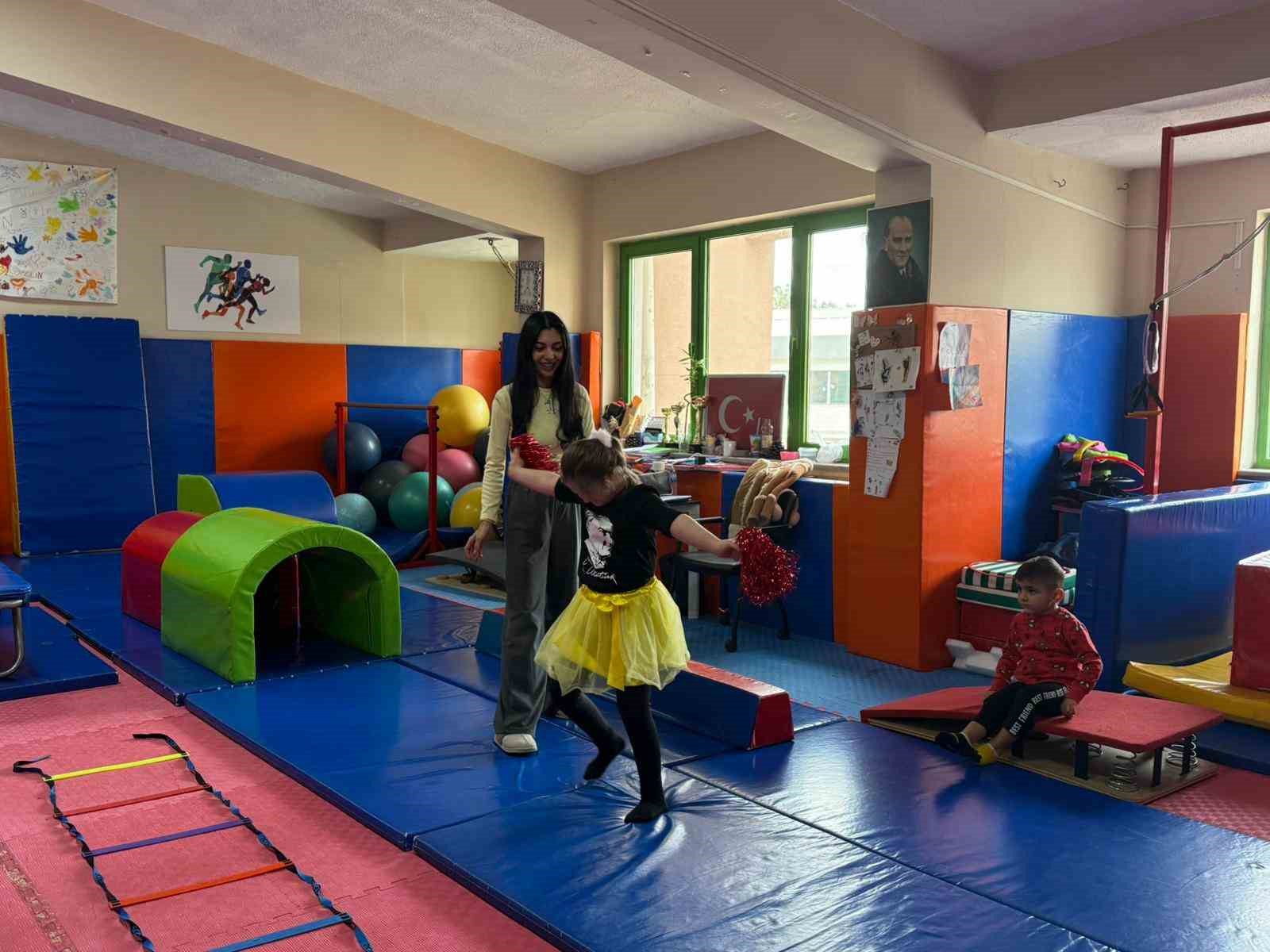 Burhaniye İl&ccedil;e Spor M&uuml;d&uuml;rl&uuml;ğ&uuml;nde anlamlı etkinlik
