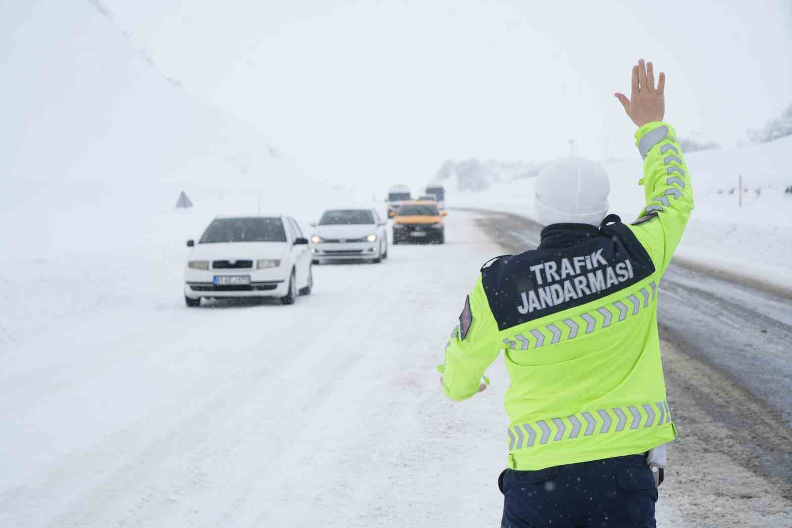 Muş’ta "dur" ihtarına uymayan sürücüye 215 bin TL ceza