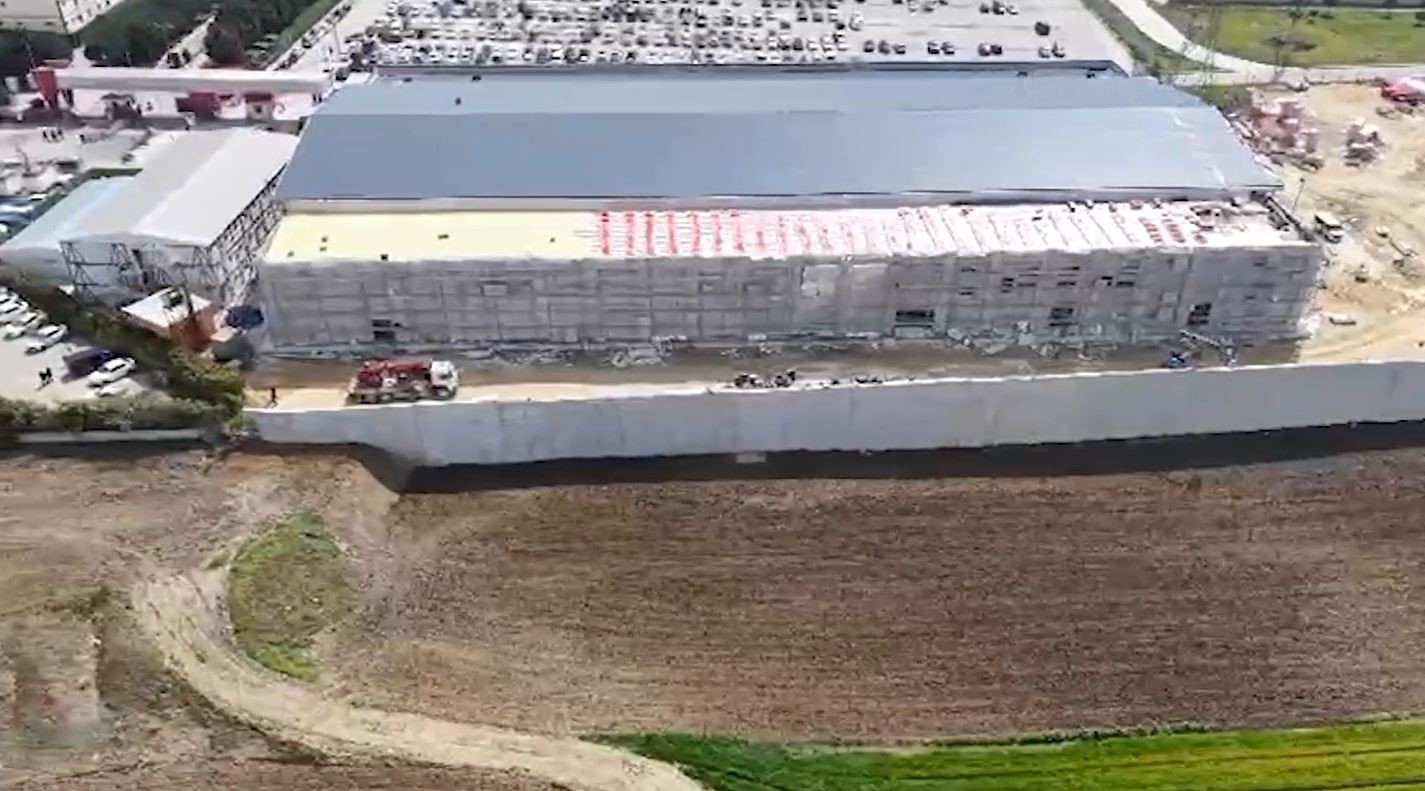 Silivri&rsquo;ye inşa edilen duruşma salonu havadan g&ouml;r&uuml;nt&uuml;lendi
