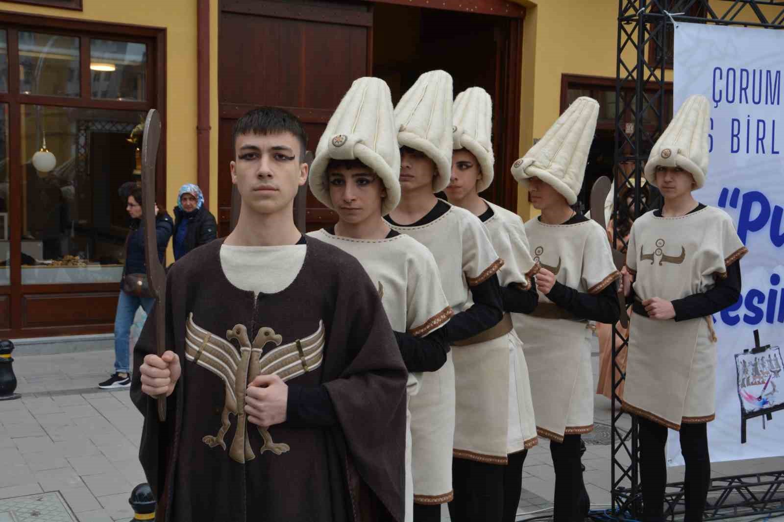 Çorum’da Puduhepa anısına görsel eserler sanatseverlerin beğenisine sunuldu