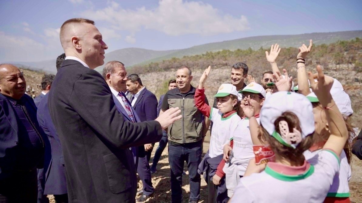 Milas&rsquo;ta yanan sahalar fidanlarla canlanıyor
