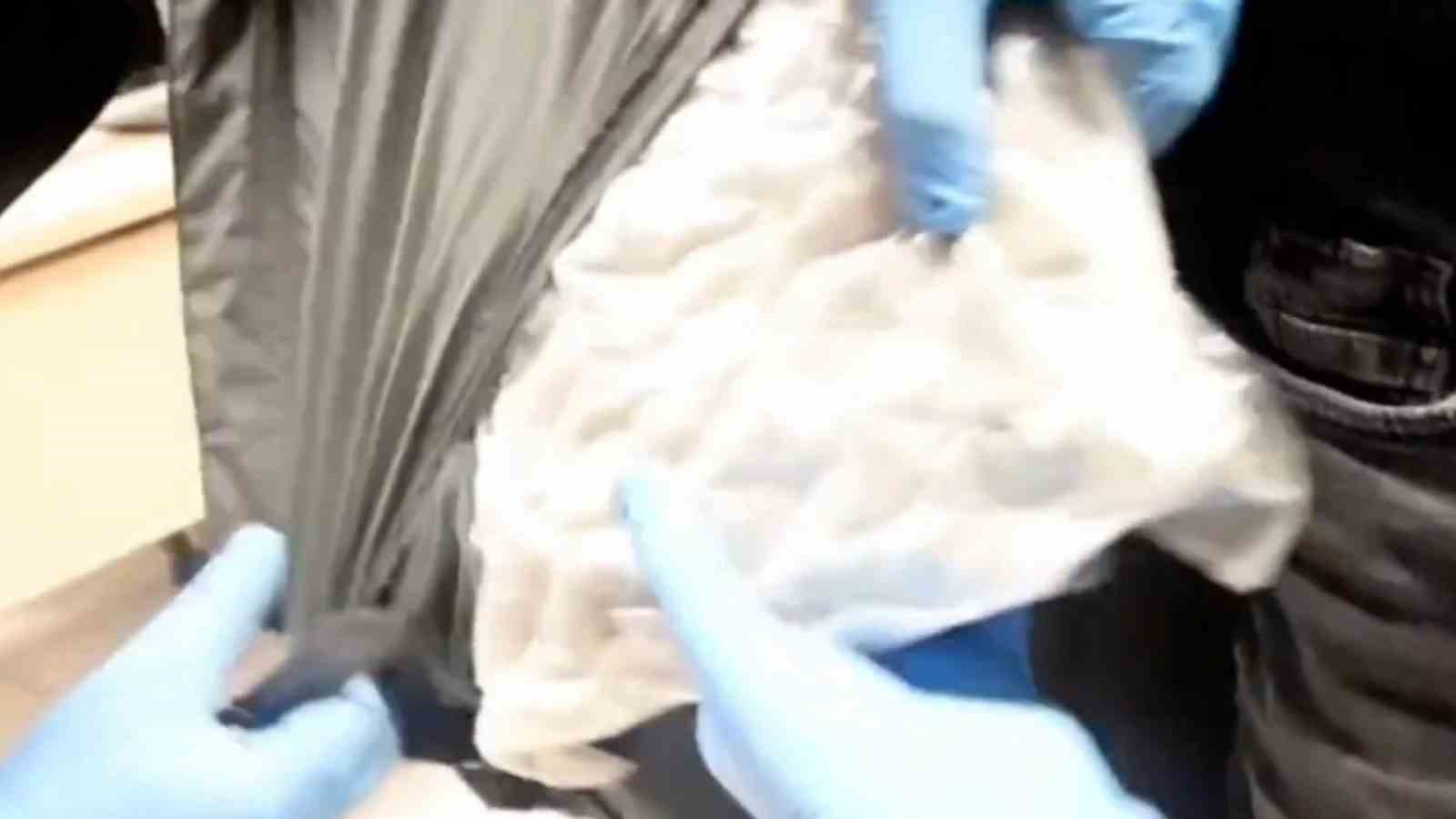 Kapıkule&rsquo;de 12 kilogram uyuşturucu ele ge&ccedil;irildi
