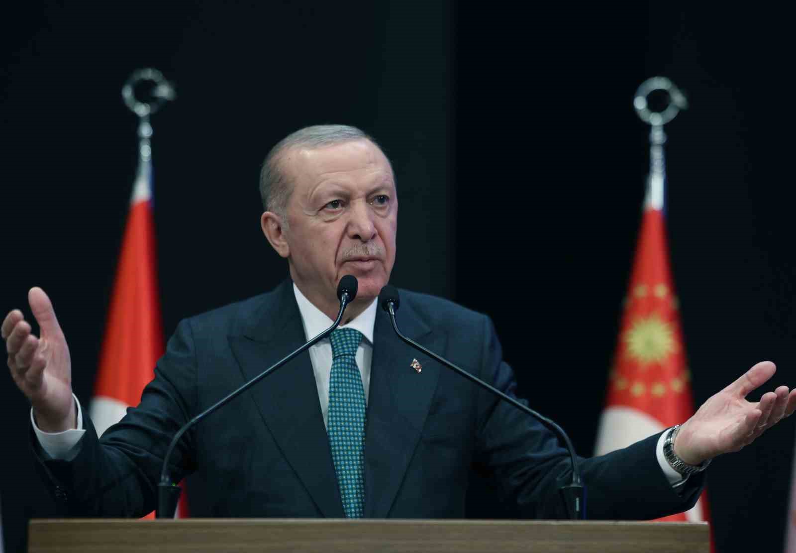 Cumhurbaşkanı Erdoğan: "Kimse Türkiye’ye diz çöktüremeyecek. Göreceksiniz inşallah kazanan Türkiye olacak."