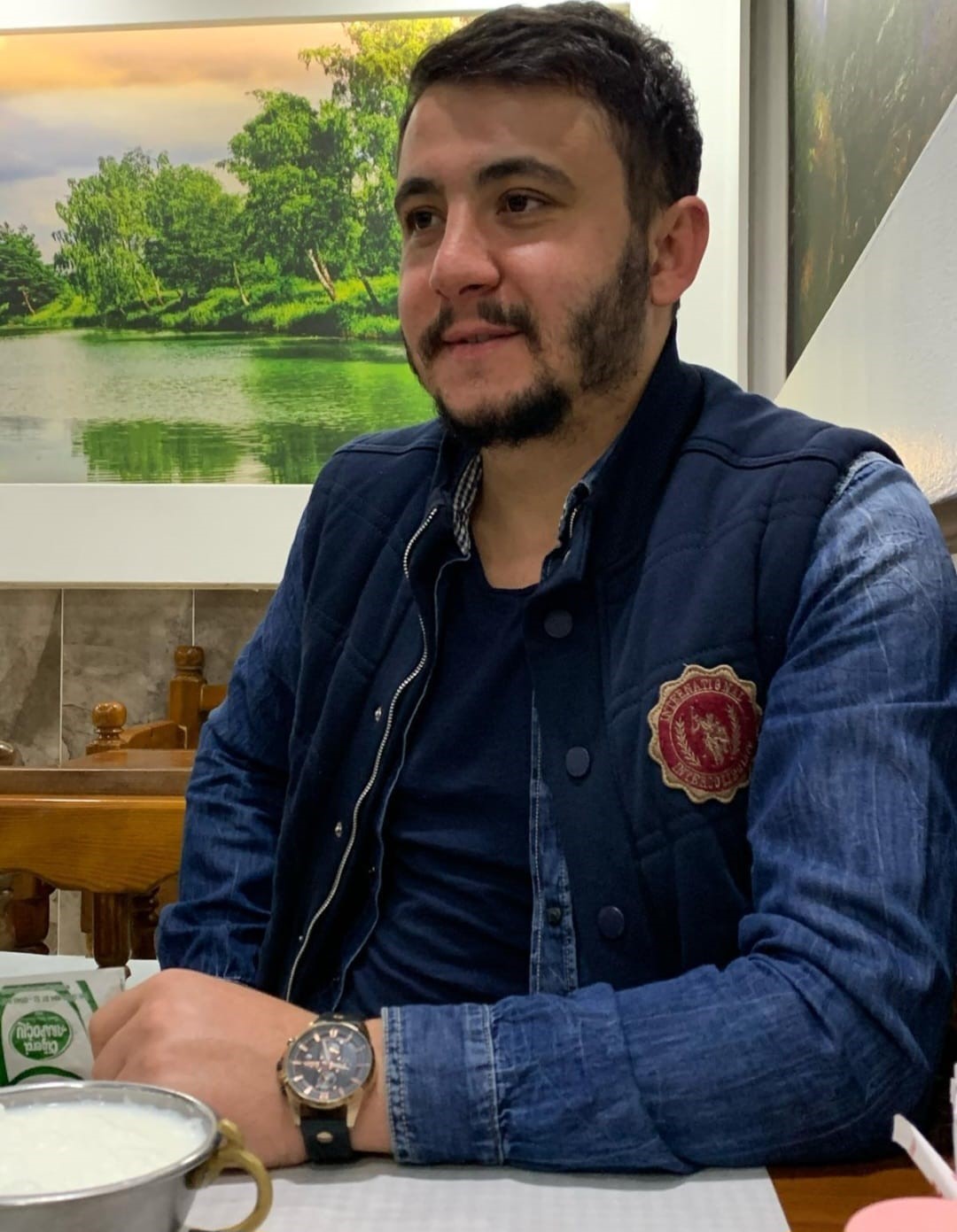 Sevgilisine ateş ederken araya giren arkadaşını başından vurdu, intihar etti