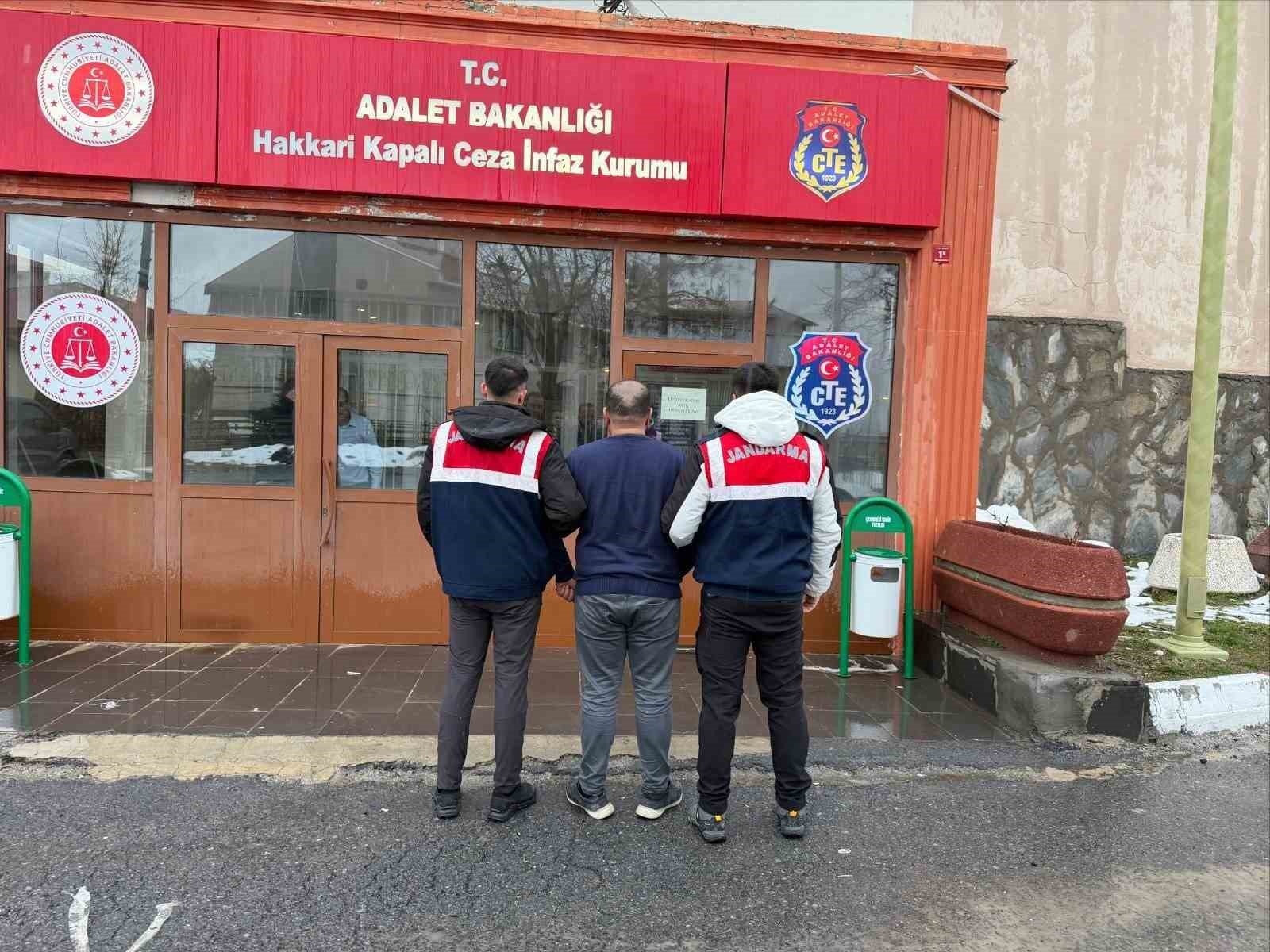 Hakkari’de 8 yıl hapis cezası bulunan şahıs yakalandı