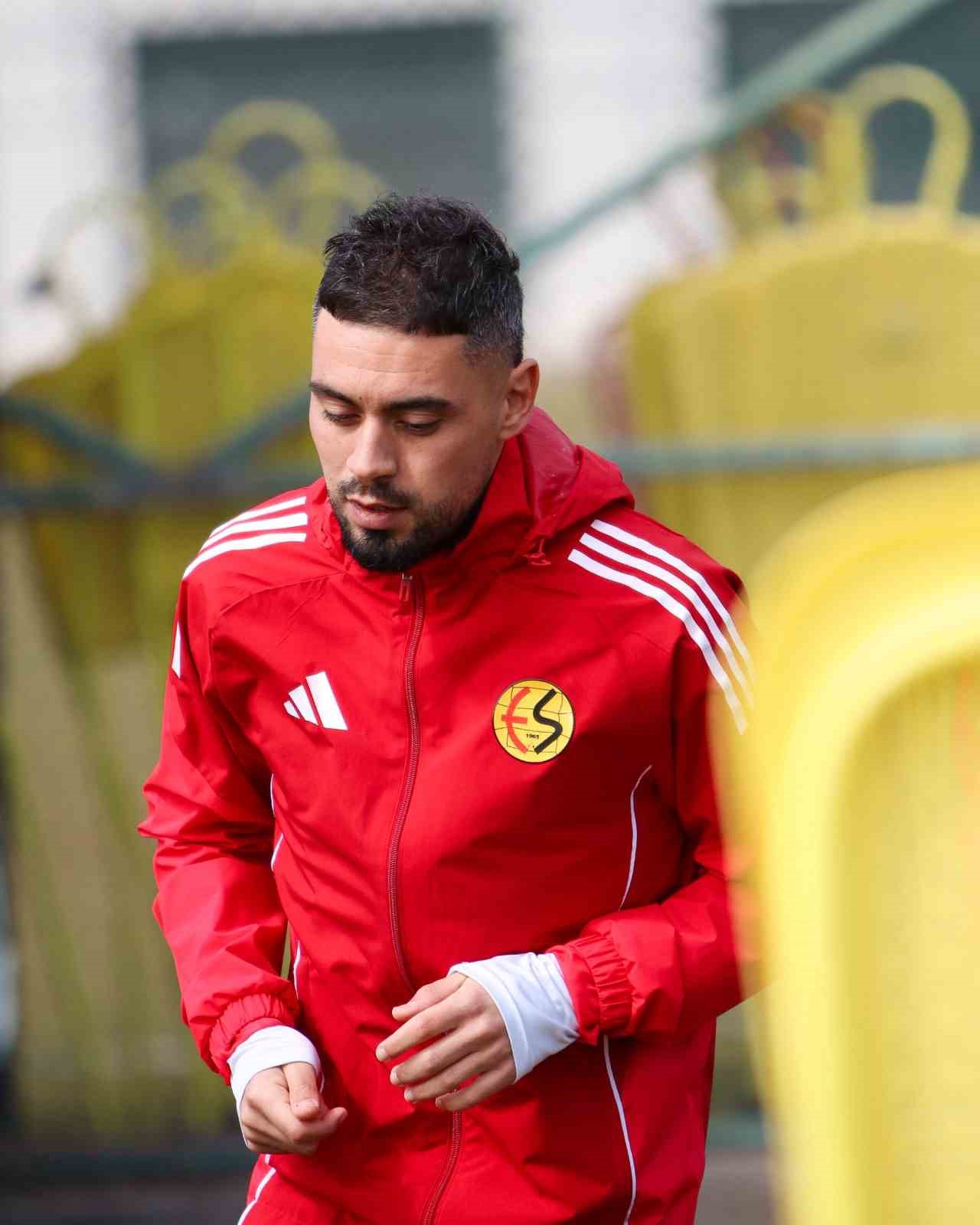 Eskişehirspor’da Karşıyaka mesaisi sürüyor