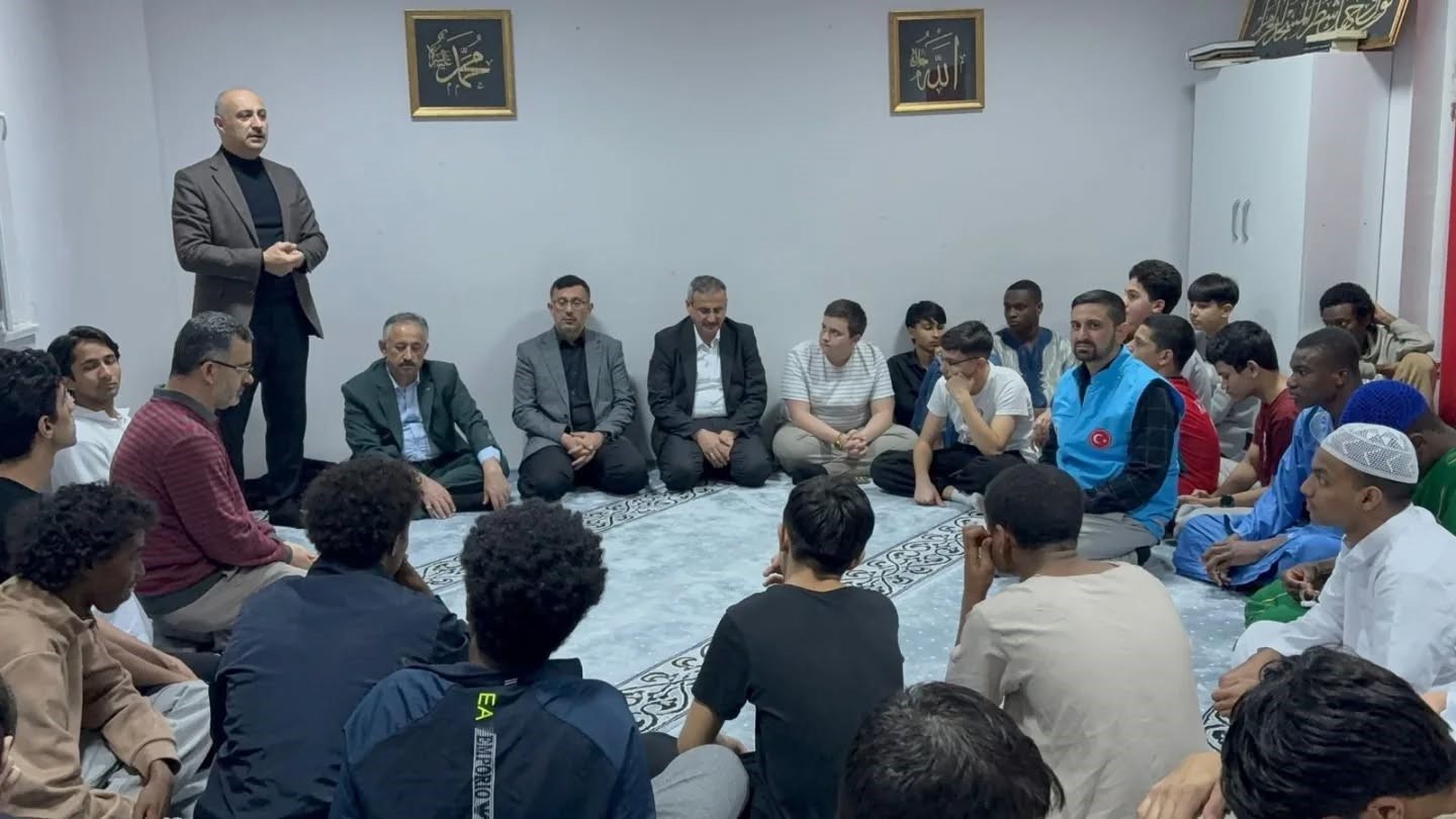 Uluslararası &ouml;ğrencilere gurbette bayram morali
