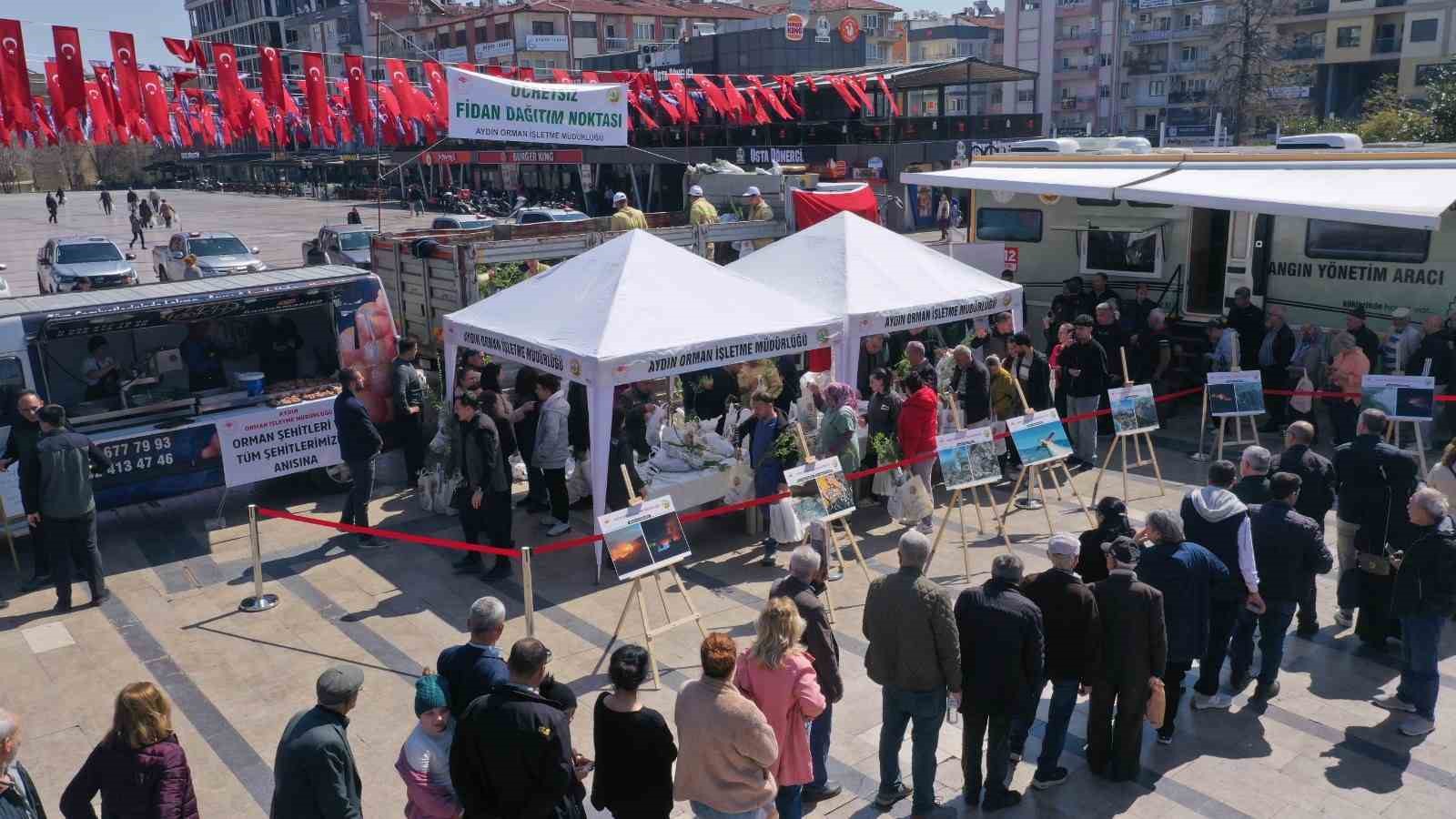 Aydın’da Orman Haftası kapsamında 6 bin fidan ücretsiz dağıtıldı