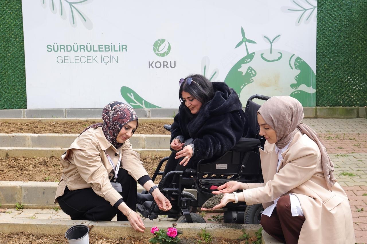 &Uuml;mraniye&rsquo;den Orman Haftası&rsquo;nda anlamlı etkinlik: &Ccedil;ocuklar tohum ekti
