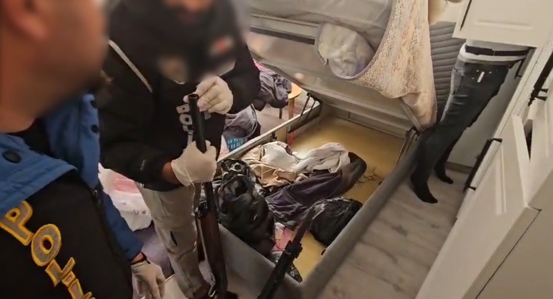 Tunceli&rsquo;de ruhsatsız silah operasyonu: 6 ş&uuml;pheli yakalandı
