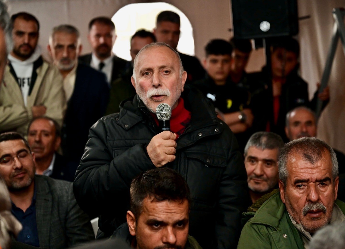 Başkan Ge&ccedil;it, Aşağıbağlar&rsquo;da vatandaşların taleplerini dinledi
