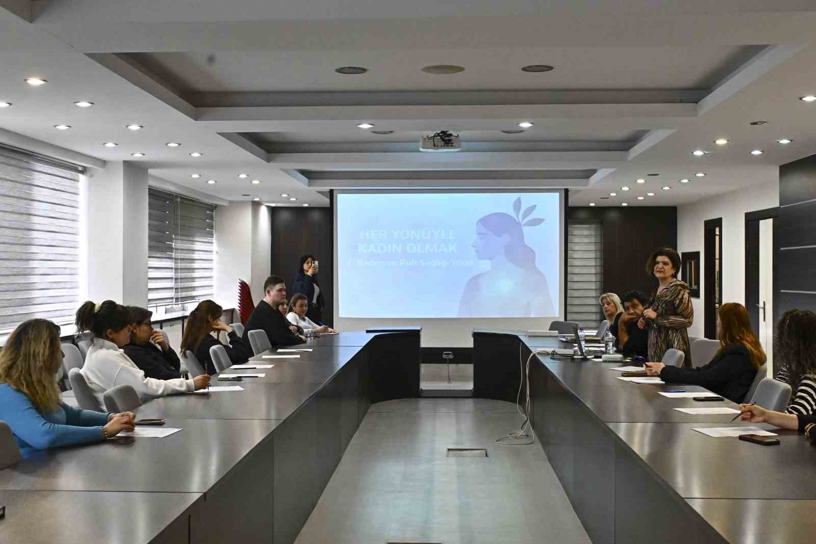 Belediyeden kadın personele hak eğitimi
