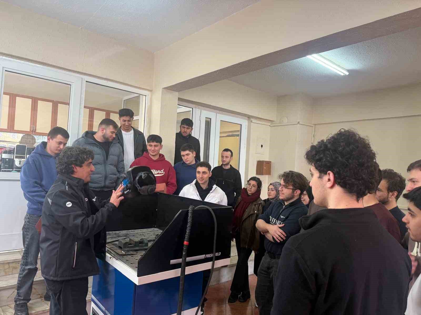 Öğrencilerin mesleki gelişimine katkı