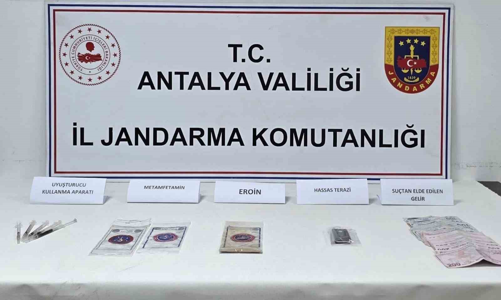 D&ouml;şemealtı&rsquo;nda uyuşturucu operasyonu
