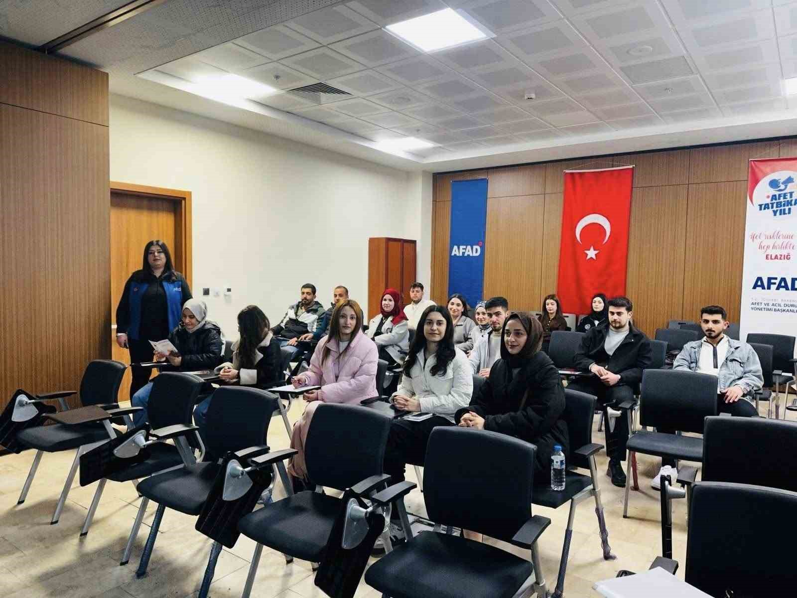 Elazığ&rsquo;da afet ve yangın farkındalık eğitimi
