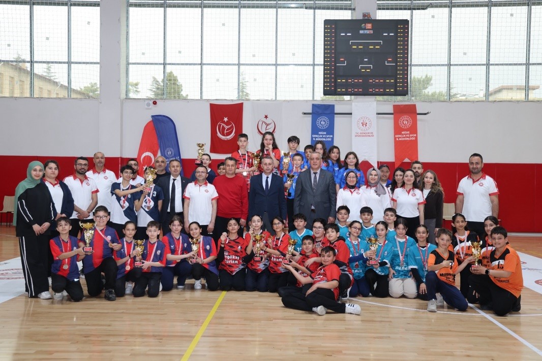 Niğde&rsquo;de floor curlıng heyecanı yaşandı
