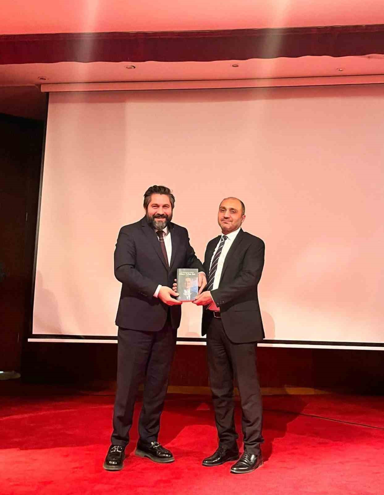 Hoca Ahmet Yesevi&rsquo;nin &lsquo;T&uuml;rk Devlet Geleneği&rsquo;ndeki Rol&uuml;&rsquo; adlı panel yoğun ilgi g&ouml;rd&uuml;
