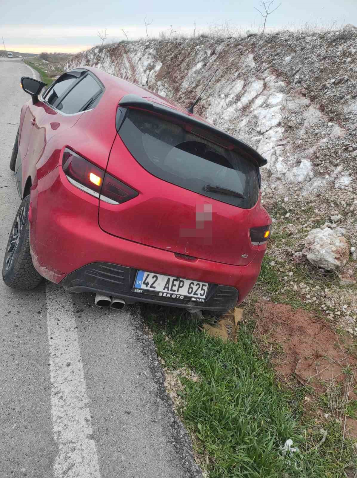 Siirt&rsquo;te kontrolden &ccedil;ıkan ara&ccedil; askıda kaldı
