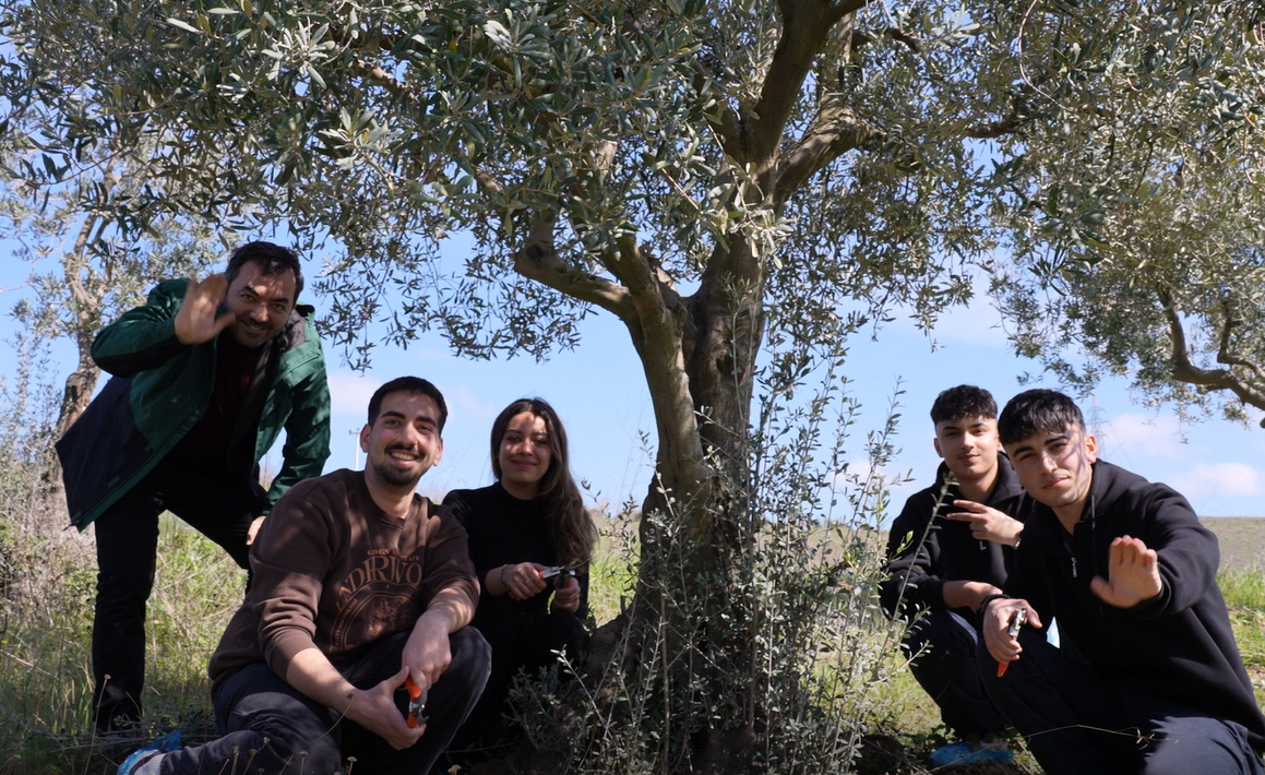 Yalova OSB&rsquo;de "&Uuml;reten Eller, Yeşeren Fidanlar" etkinliği
