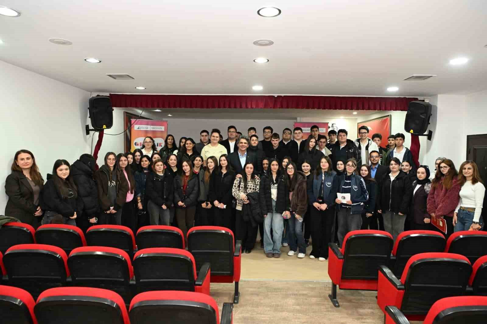 Gençler sordu, Başkan Kocaman yanıtladı