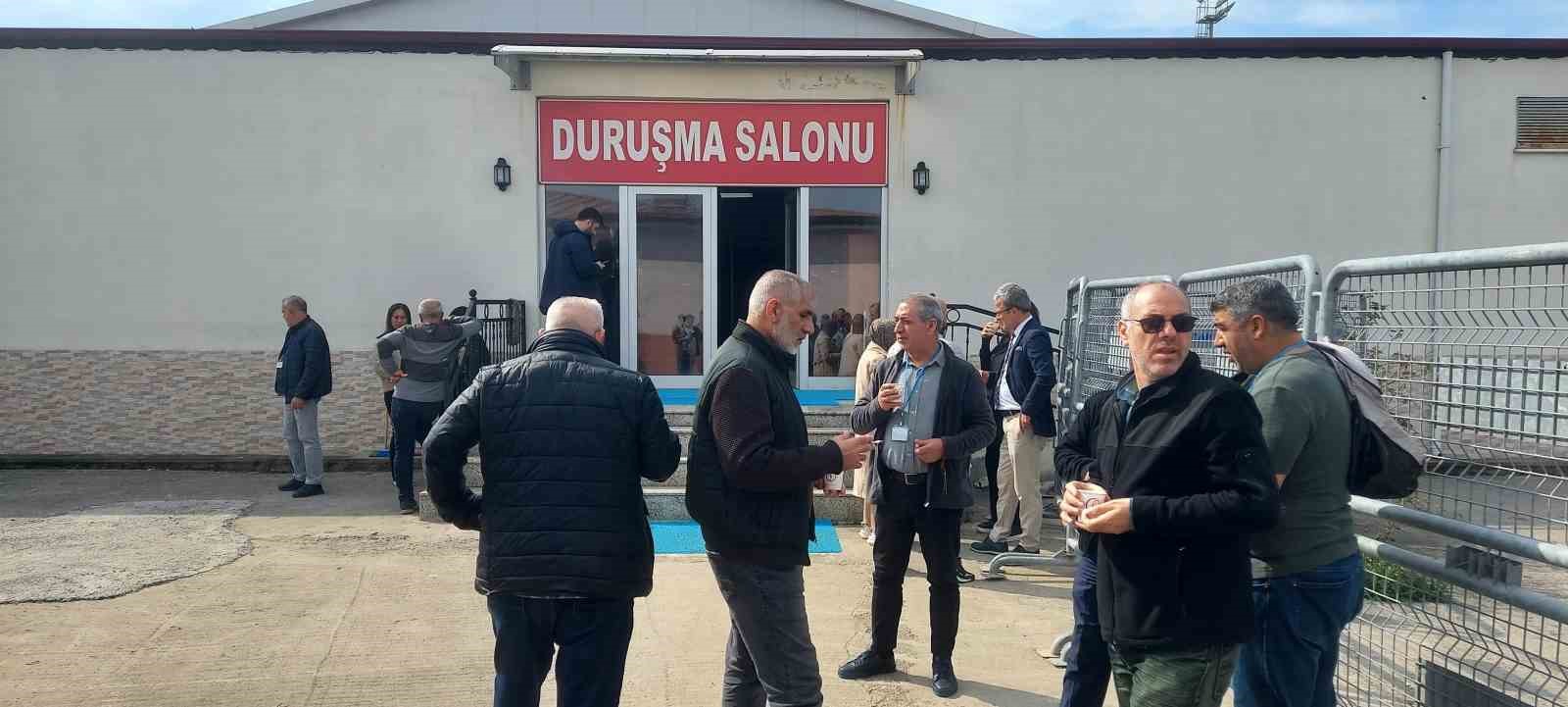 7 kişinin &ouml;ld&uuml;ğ&uuml; parf&uuml;m fabrikası yangını davasında savcı tutukluluğun devamını istedi
