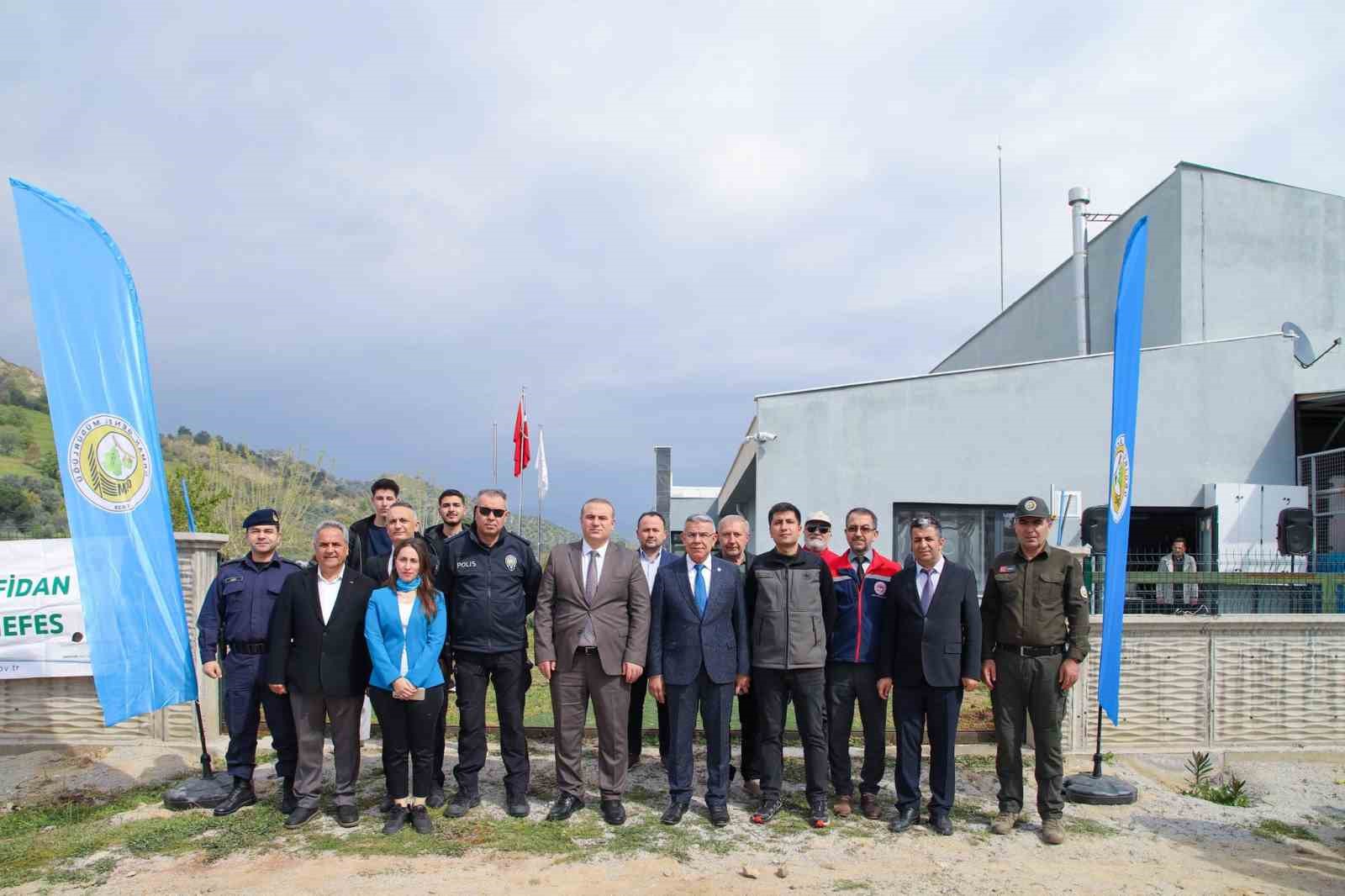 K&ouml;şk&rsquo;te fidanlar toprakla buluştu
