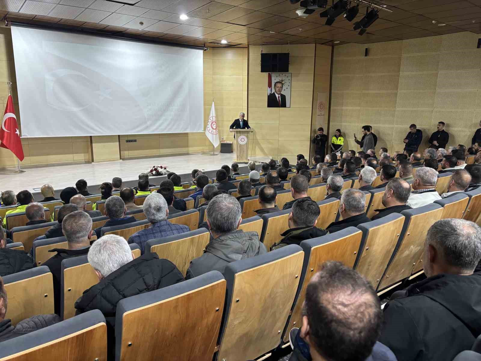 Bing&ouml;l&rsquo;de yeni trafik d&uuml;zenlemeleri ele alındı
