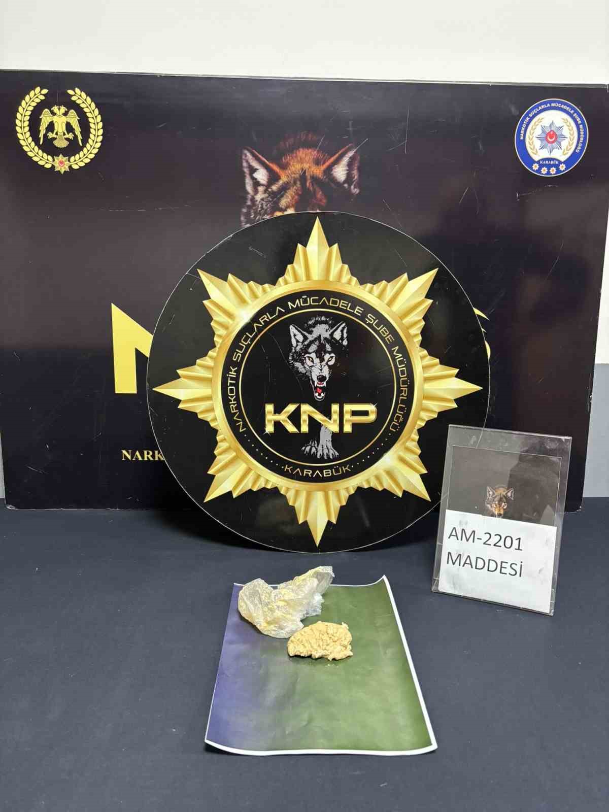 Karab&uuml;k&rsquo;te uyuşturucu operasyonu: 5 tutuklama
