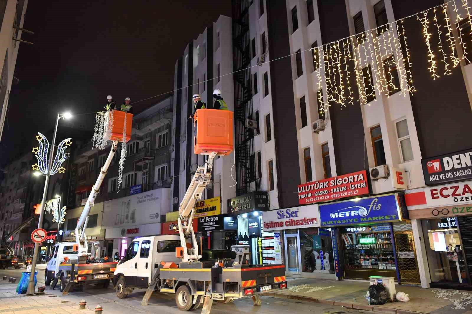 Kent merkezini aydınlatacak LED dönüşüm çalışmaları başladı