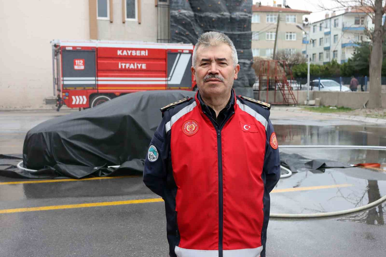 Kayseri itfaiyesi elektrikli ara&ccedil; yangınları i&ccedil;in teyakkuzda
