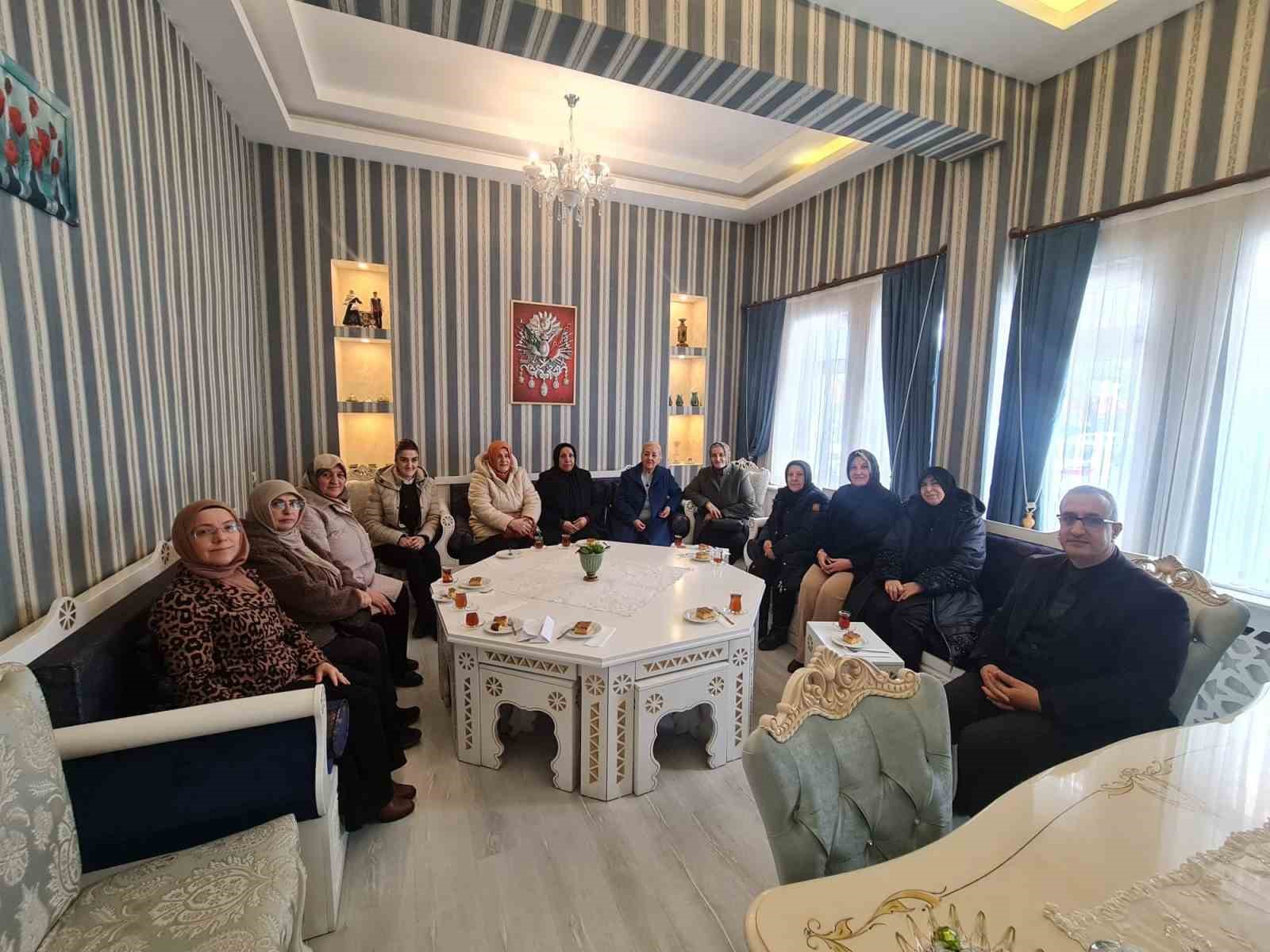 ERVAK Kadın Kolları’ndan engelli öğrencilere gönül desteği