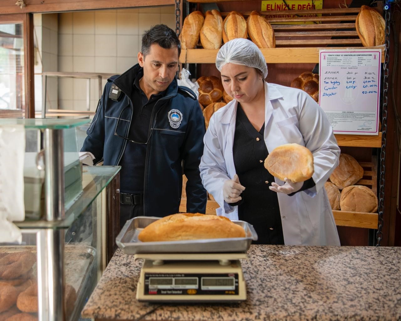 Kuşadası’nda fırınlar denetlendi