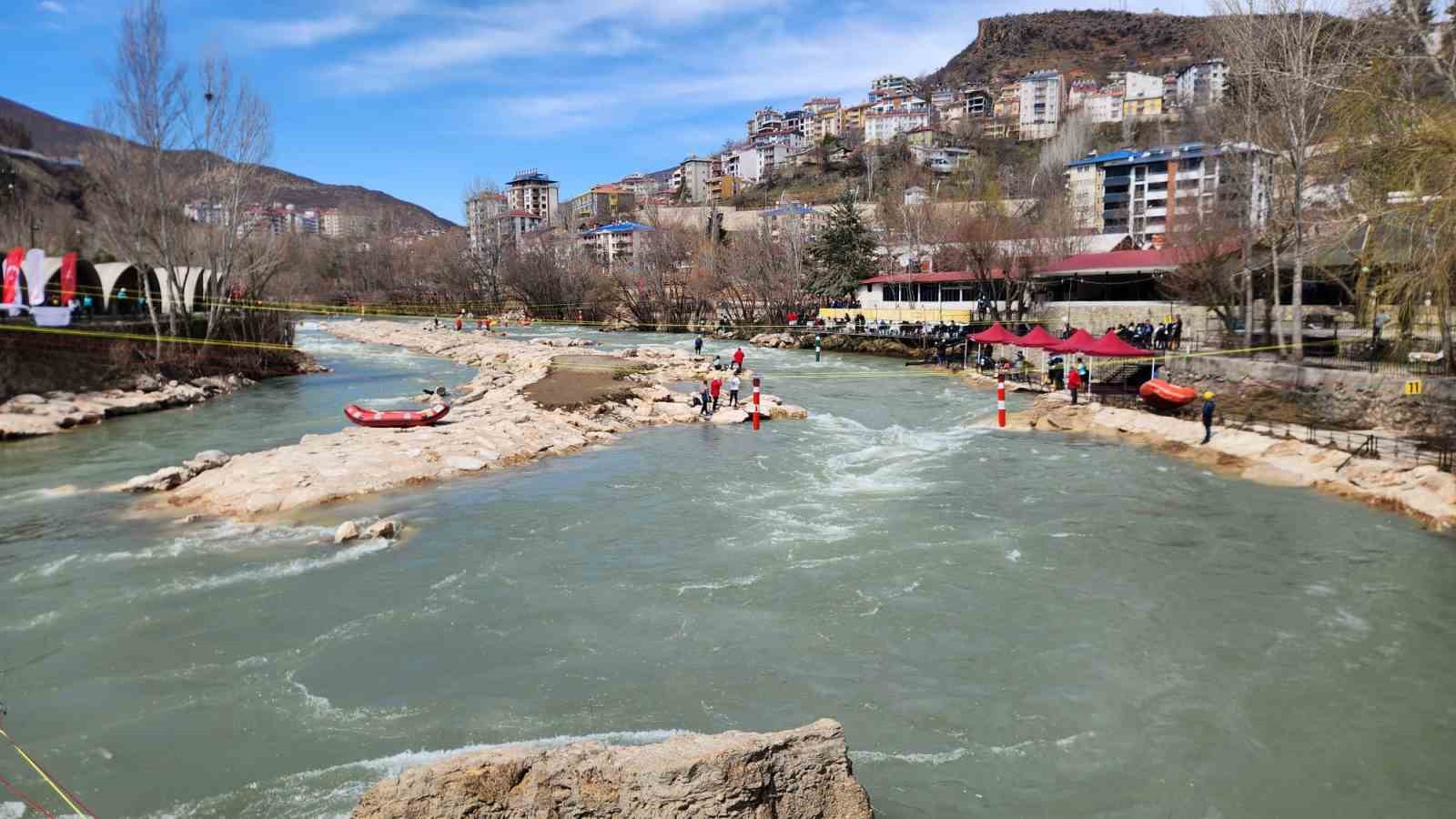Türkiye’nin en uzun parkurunda kürekler milli takım için çekiliyor