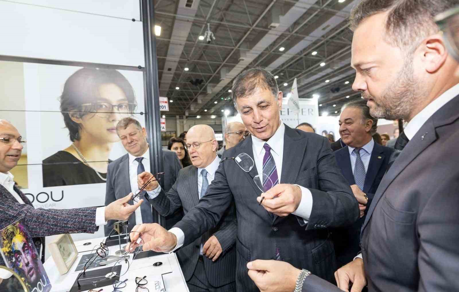 Tugay: "Optic World yeni iş birliklerine ve güçlü ortaklıklara vesile olacak"