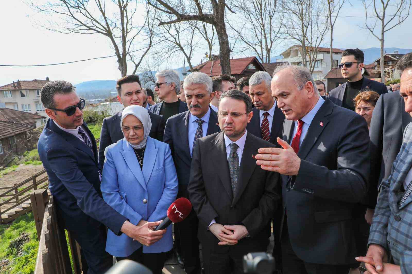 Bakan Gürlek’ten Konuralp’e övgü dolu sözler: "Her vatandaşımız Konuralp’i görmeli"