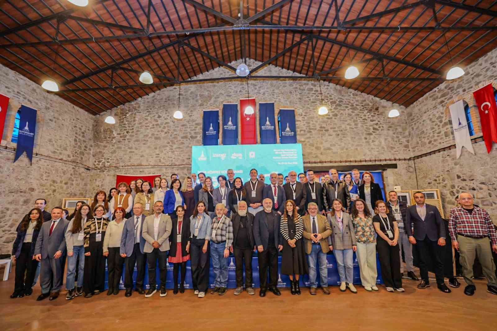 Bilim insanları Körfez’in geleceğini konuştu