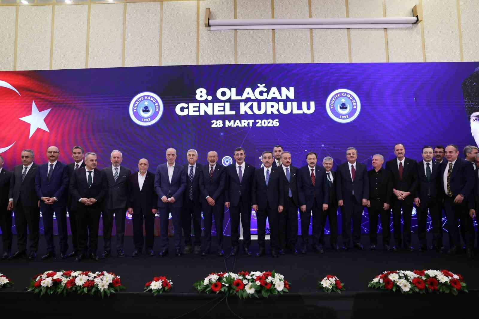 Cumhurbaşkanı Yardımcısı Yılmaz: "Kamu personel sistemimizi modernize etmemizde b&uuml;y&uuml;k fayda g&ouml;r&uuml;yoruz"
