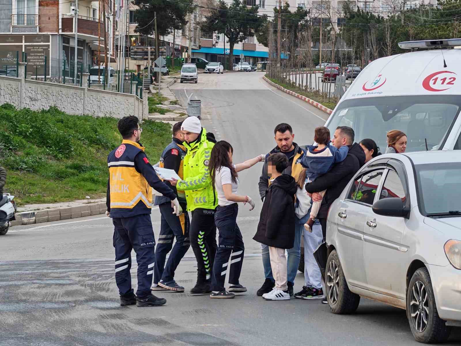 Tekirdağ&rsquo;da trafik kazası: 2&rsquo;si &ccedil;ocuk 5 yaralı
