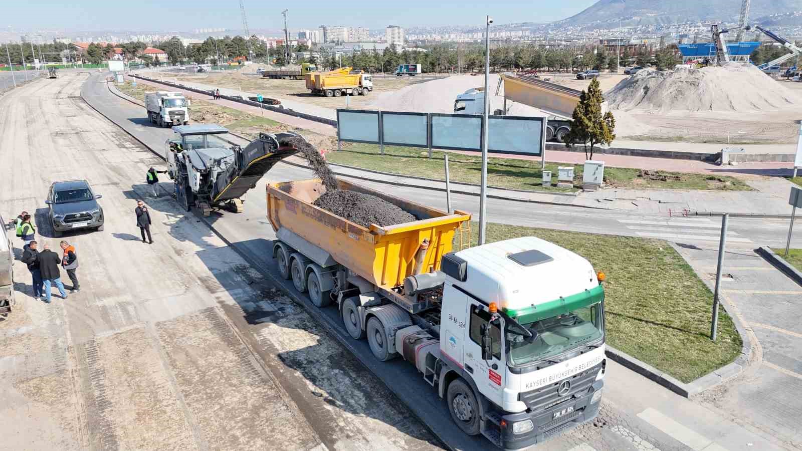 Kartal Kavşağı’nda hummalı çalışma