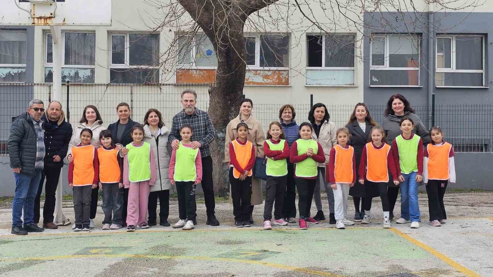 Bandırma’da öğrenciler için atletizm seçmeleri yapıldı