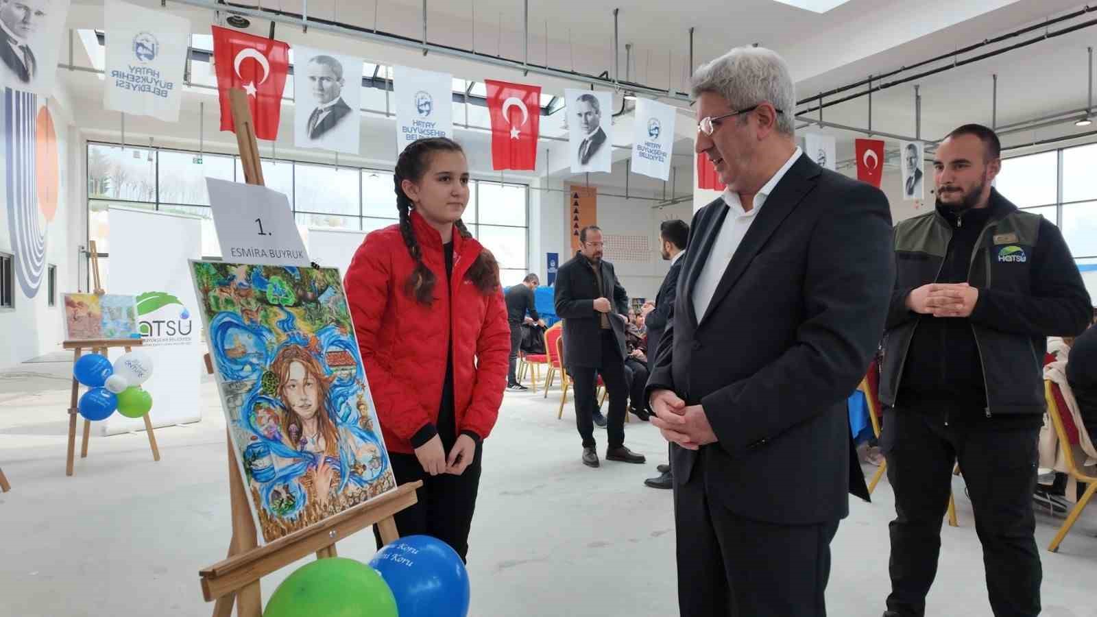 Hatay&rsquo;da k&uuml;&ccedil;&uuml;k ressamlar tuvallerinde suyu anlattı
