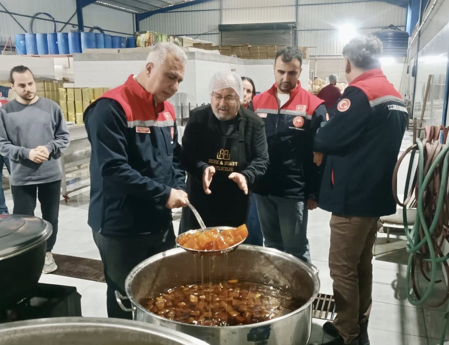 Hatay’da coğrafi işaretli kabak tatlısı üretimi yapan işetme denetlendi